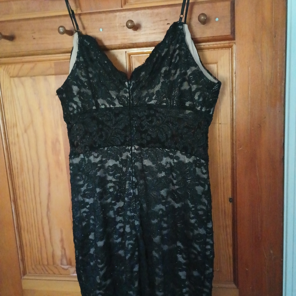 Dress - Picture 5 of 6